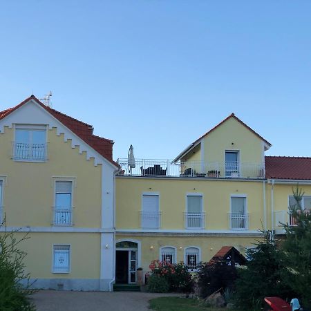 Holiday Centrum Žatec Zewnętrze zdjęcie