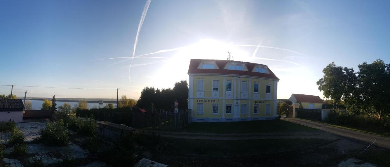Holiday Centrum Žatec Zewnętrze zdjęcie