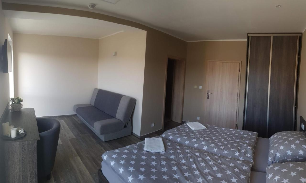 Holiday Centrum Žatec Zewnętrze zdjęcie