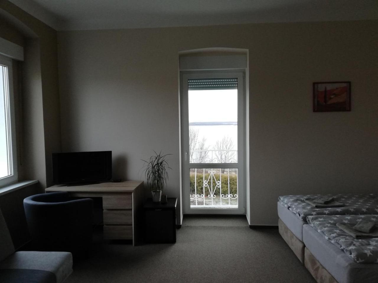 Holiday Centrum Žatec Zewnętrze zdjęcie