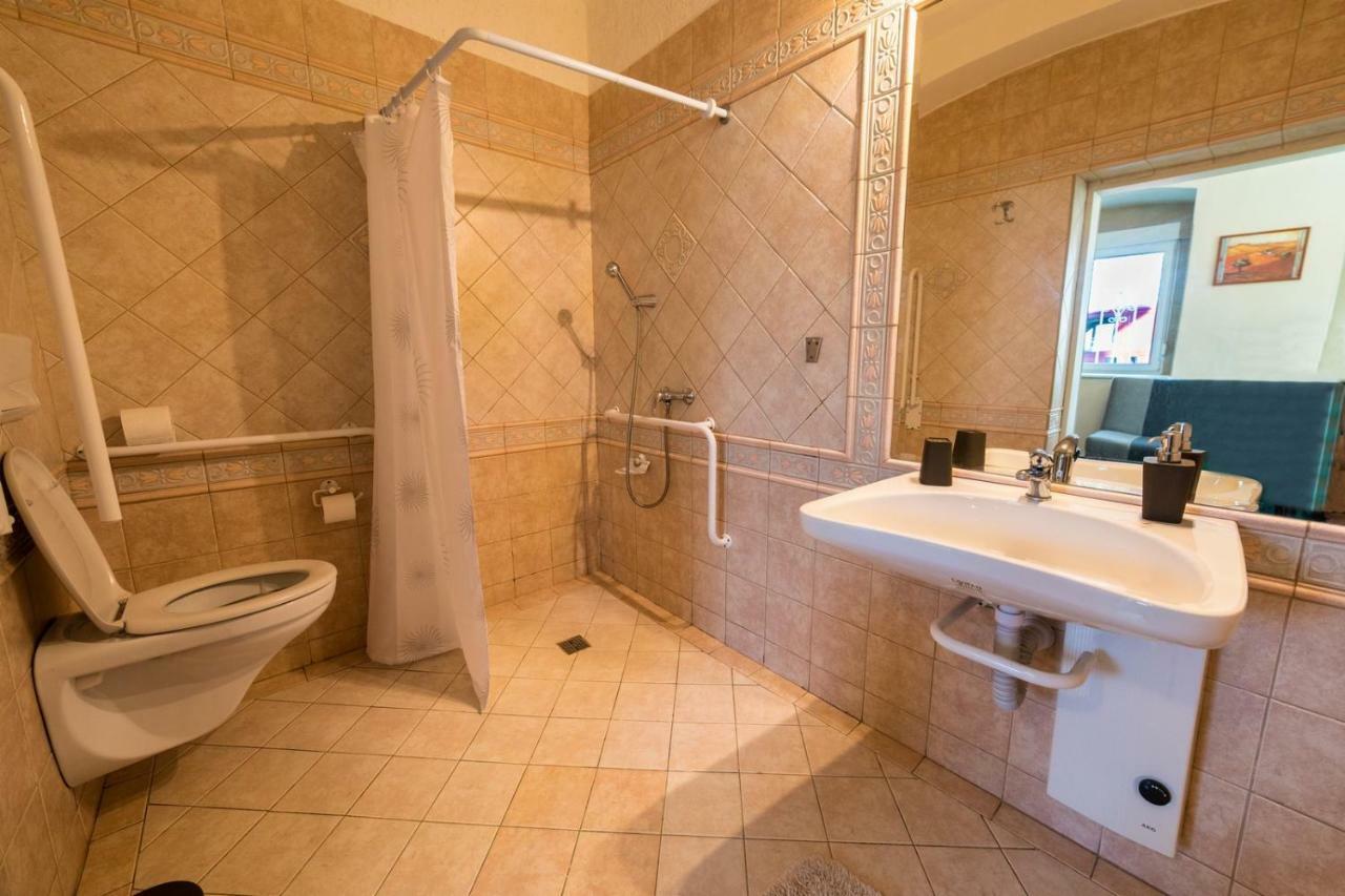 Holiday Centrum Žatec Zewnętrze zdjęcie